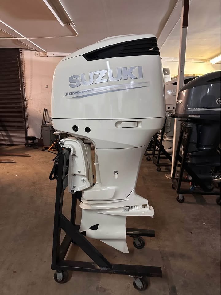 2024 Suzuki DF300 For Sale | DF300APXW | 25 Inch Shaft - Image 5