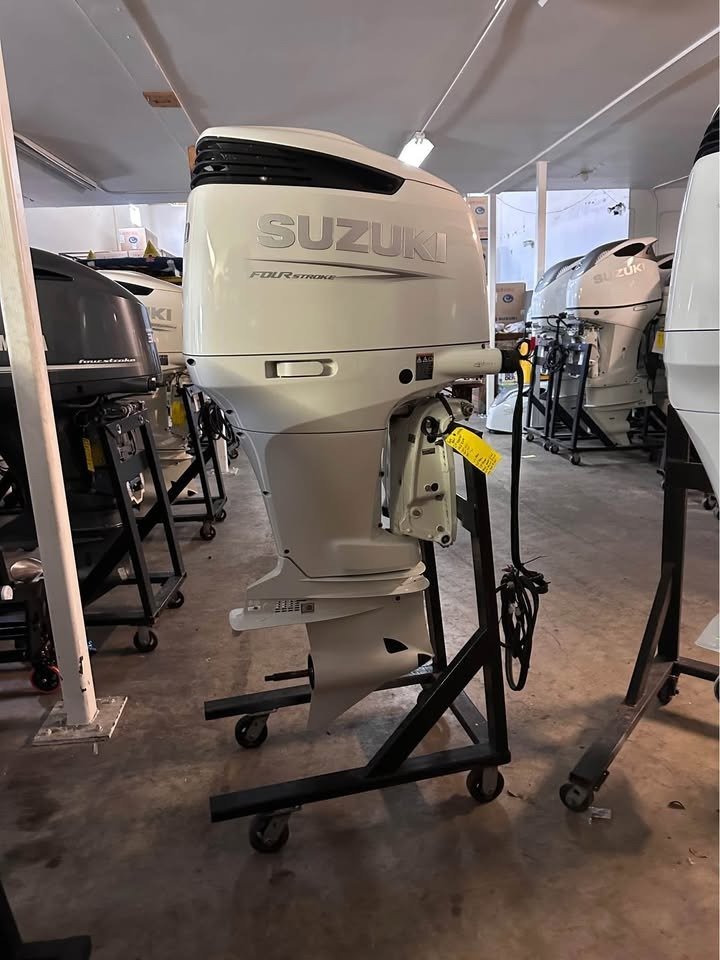2024 Suzuki DF300 For Sale | DF300APXW | 25 Inch Shaft - Image 4