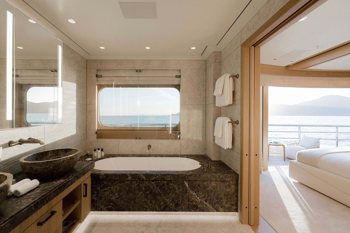 HERE COMES THE SUN Motor yacht for sale - Image 15