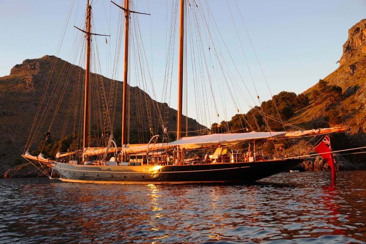 SHENANDOAH OF SARK Sailing yacht for sale - Image 4