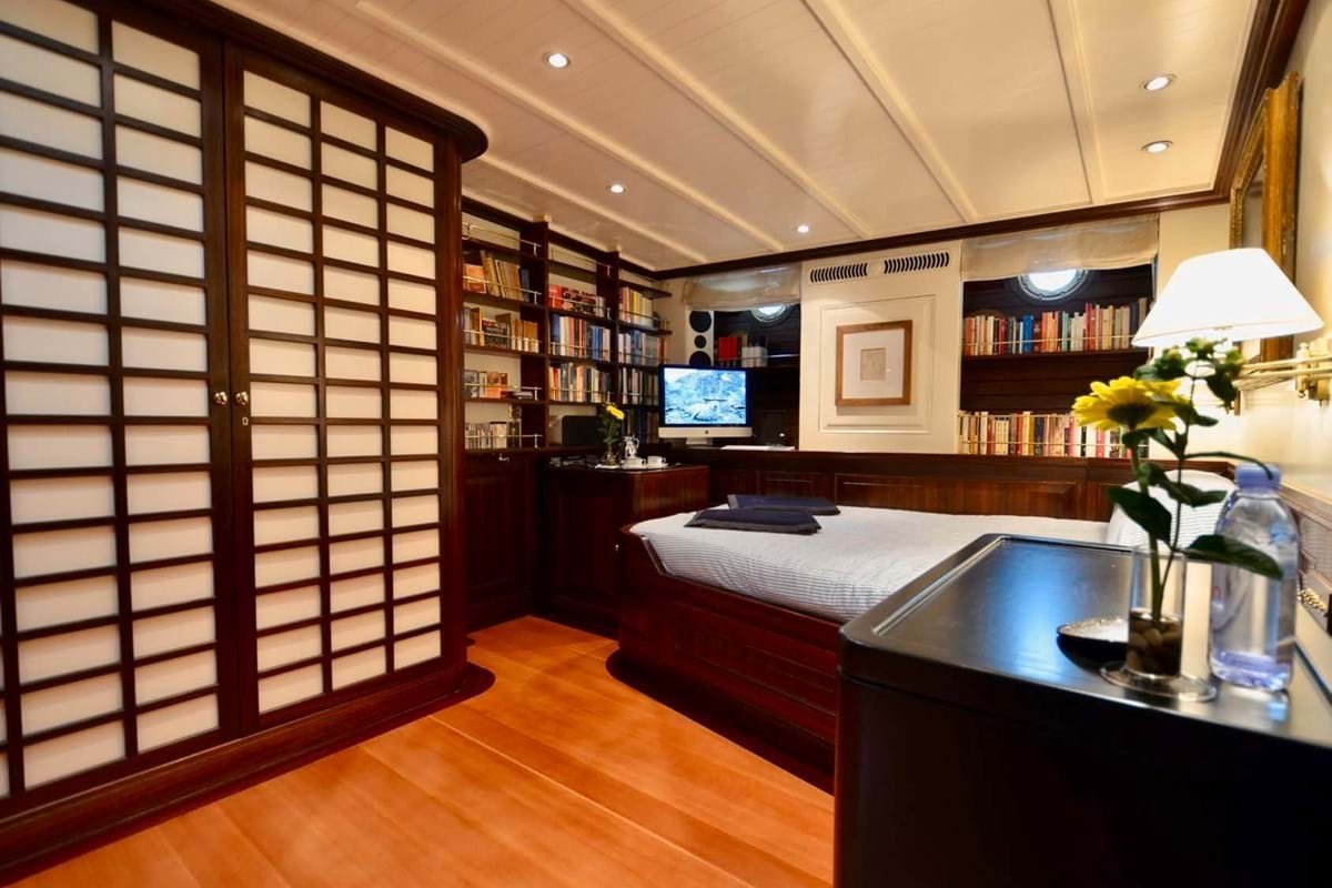 SHENANDOAH OF SARK Sailing yacht for sale - Image 12