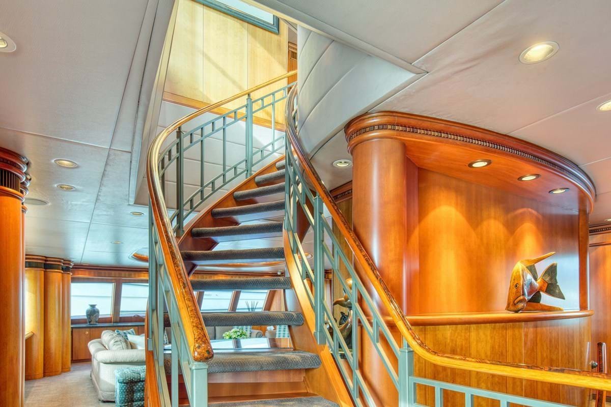 ICE BEAR Motor yacht for sale - Image 4